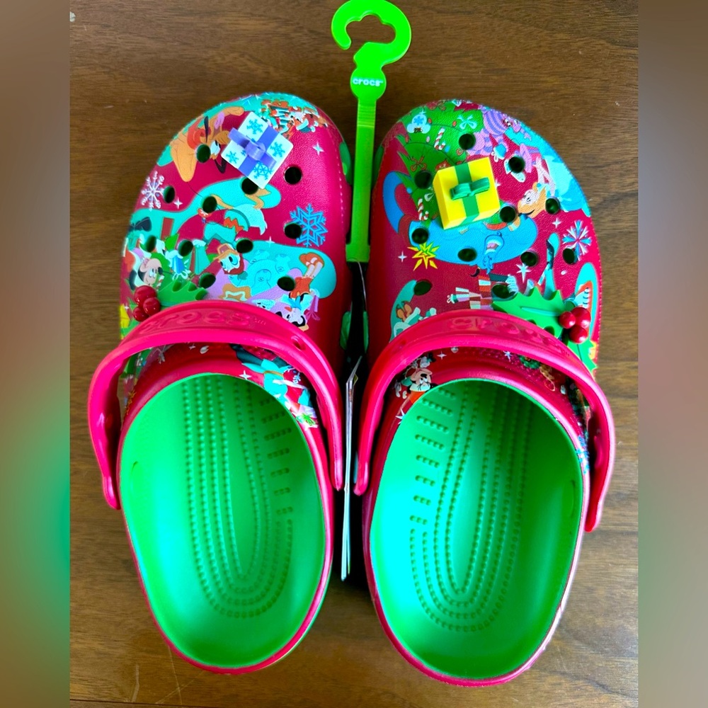 Mickey Mouse and Friends Holiday Adult Crocs - Men’s size 6, Women’s size 8 -NWT